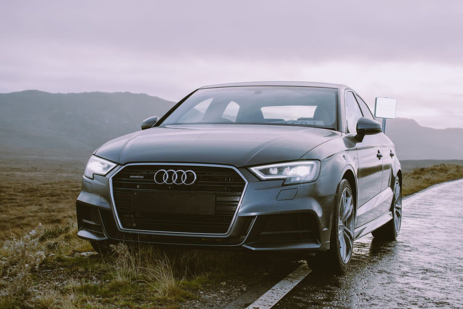 Audi A3 Limousine 35 TFSI in Daytonagrau perleffekt