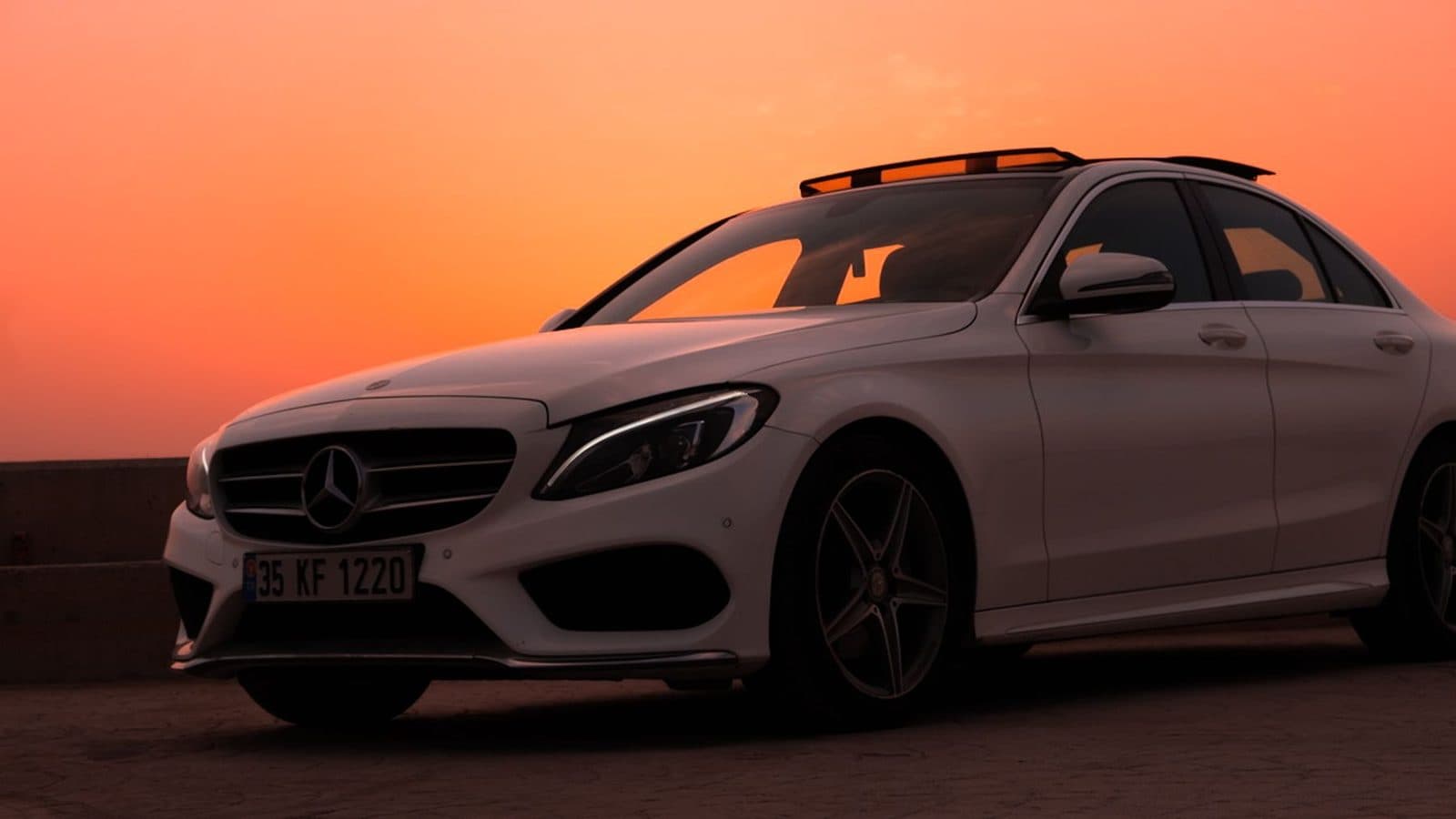 Mercedes-Benz C 300 in Polarweiß