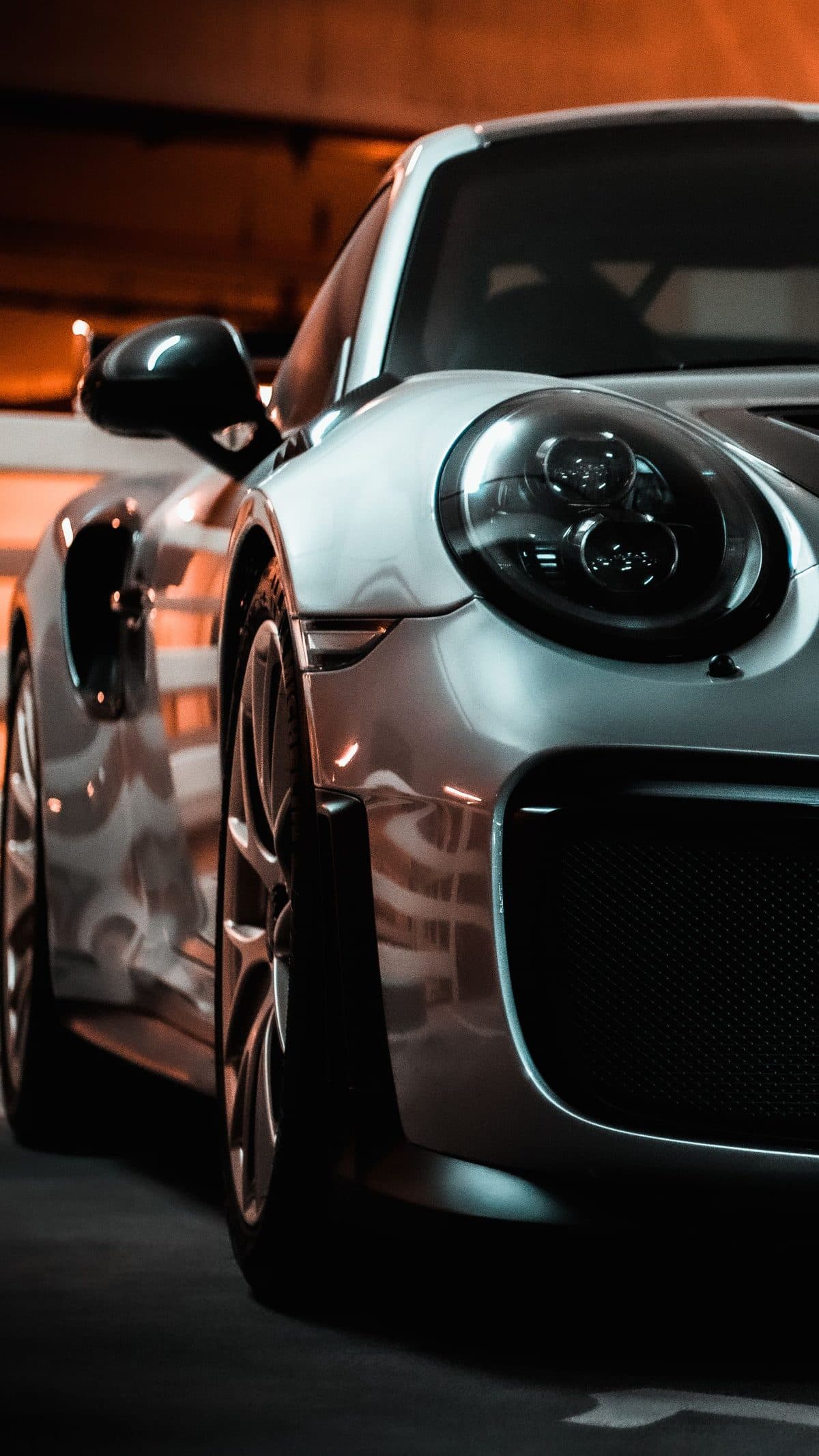 Porsche 911 Carrera S (992) in Tiefschwarz metallic
