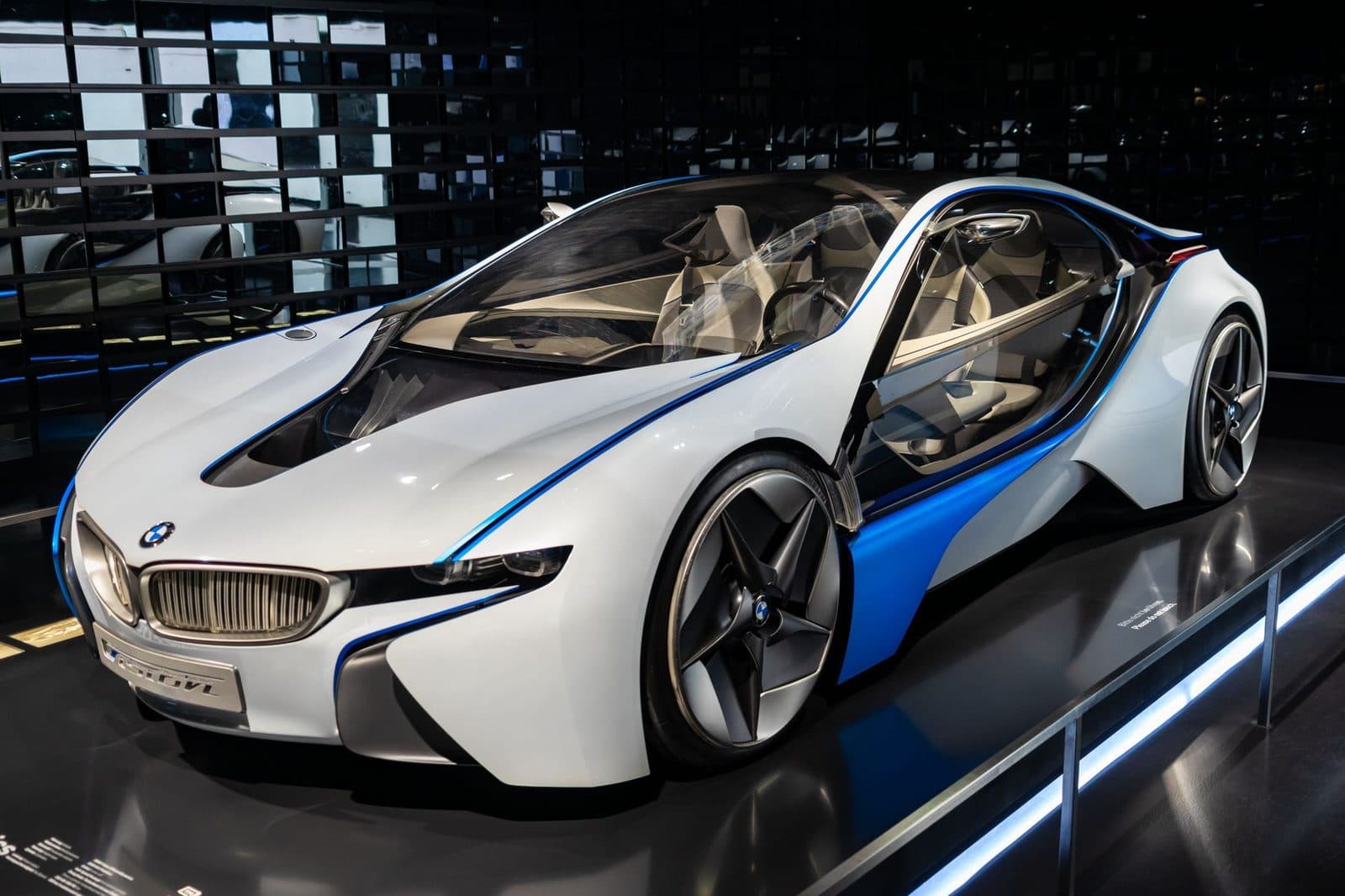 Showroom von VANTORA Automobile