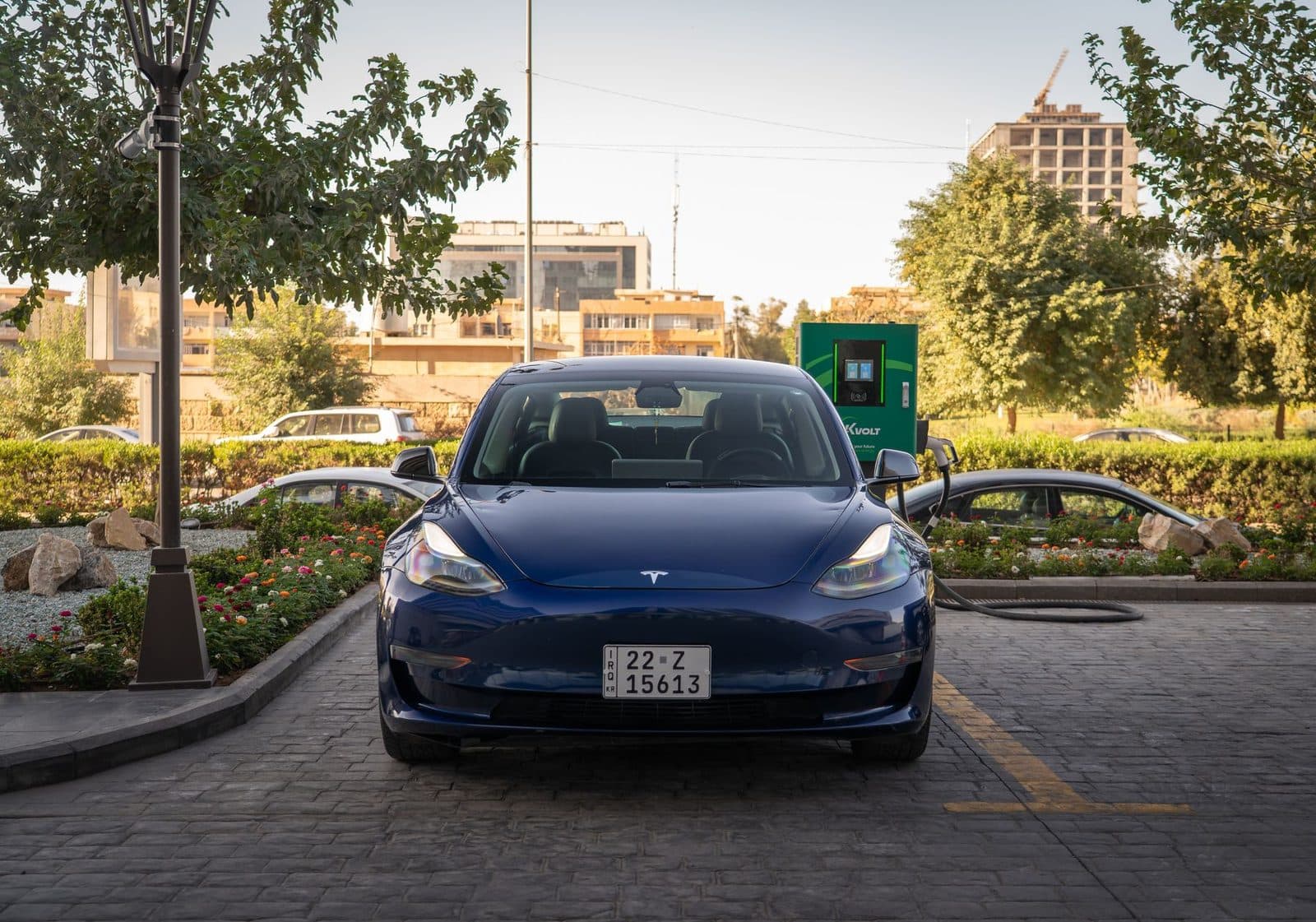 Tesla Model 3 Long Range AWD in Deep Blue metallic